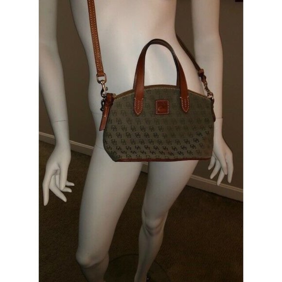 PREOWNED DOONEY & BOURKE VINTAGE GREEN DB CANVAS LEATHER TRIM CROSSBODY - Picture 2 of 10